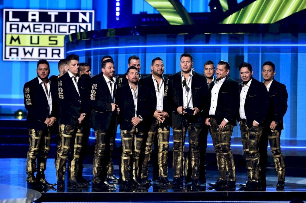 20-canciones-para-celebrar-20-anos-de-banda ms