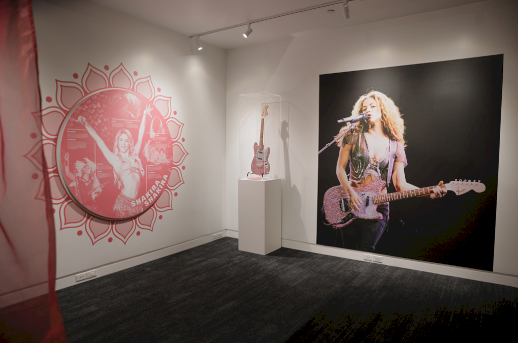 las-5-mejores-secciones-de-la-nueva-exposicion-de-shakira-en-el-museo-del grammy