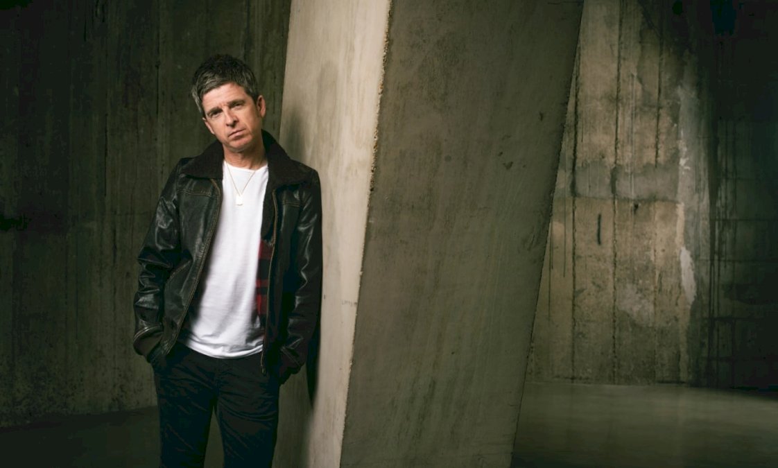 noel-gallagher’s-high-flying-birds-lanza-el-nuevo-sencillo-‘dead-to-the-world’