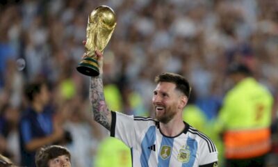 lionel-messi-se-luce-con-su-gol-800-en-el-primer-partido-en-argentina-tras-ganar-el-mundial