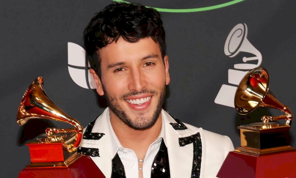 sebastian-yatra-recibe-su-latin-grammy-y-se-lo-dedica-con-mucho-carino-a-su-abuelo