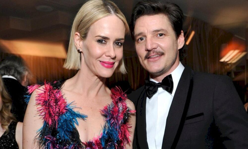 sarah-paulson-recuerda-que-le-prestaba-dinero-a-pedro-pascal-en-sus-inicios