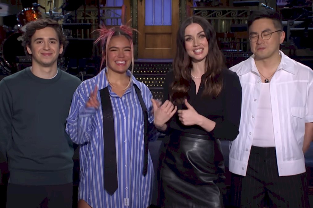 karol-g-y-ana-de-armas-promocionan-‘snl’-en-espanol:-‘estoy-feliz-de-estar aqui’