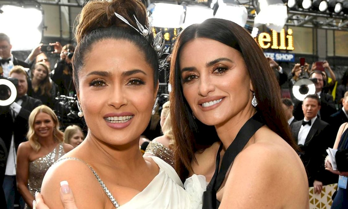 Salma Hayek le dedica la mejor felicitación a Penélope Cruz: 'Tú y yo  siempre nos tendremos'