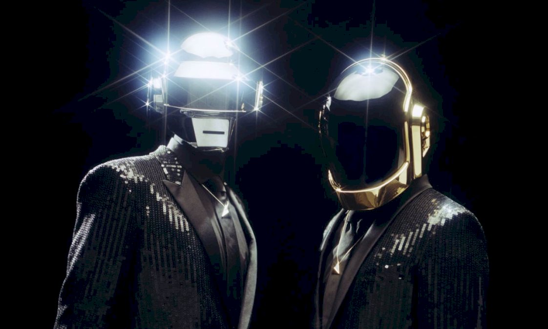 daft-punk-celebra-los-10-anos-de-random-access-memories-con-35-minutos-de-material-inedito