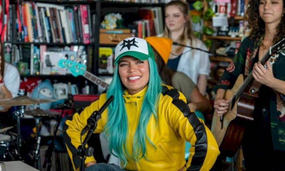 mira-a-karol-g-cantar-exitos-de-‘manana-sera-bonito’-en-nuevo-‘tiny-desk concert’-de npr