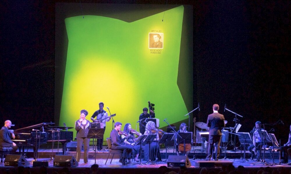 asi-fue-el-homenaje-a-artaud,-de-spinetta,-en-el-teatro-colon