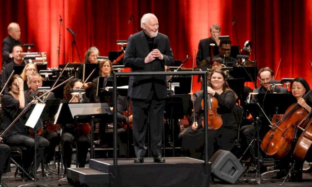 john-williams-sorprende-al-publico-en-estreno-de-‘indiana-jones’-con-interpretacion orquestal