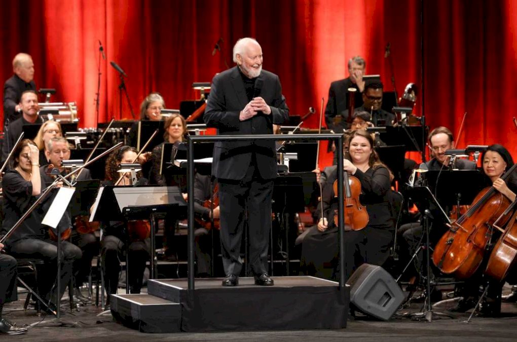 john-williams-sorprende-al-publico-en-estreno-de-‘indiana-jones’-con-interpretacion orquestal