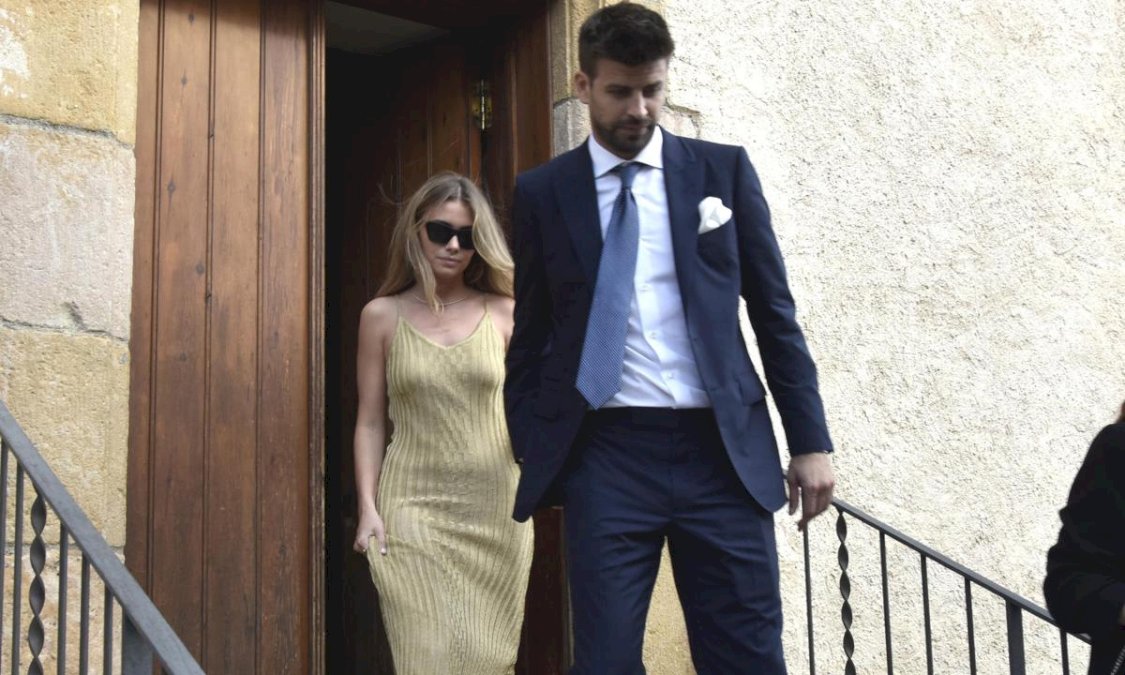 de-la-mano-de-clara-chia,-gerard-pique-asiste-a-la-boda-de-su-hermano-menor