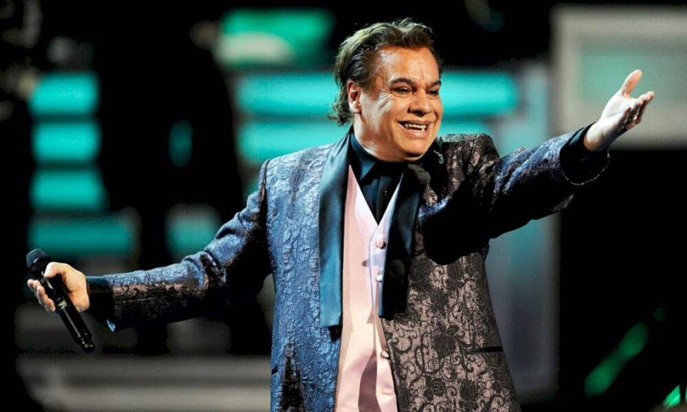 se-avecina-musica-inedita-de-juan-gabriel