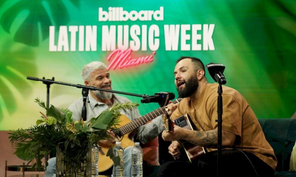 carin-leon-y-pedro-capo-crean-hermosa-balada-en-directo-en-la-semana-de-la-musica-latina 2023