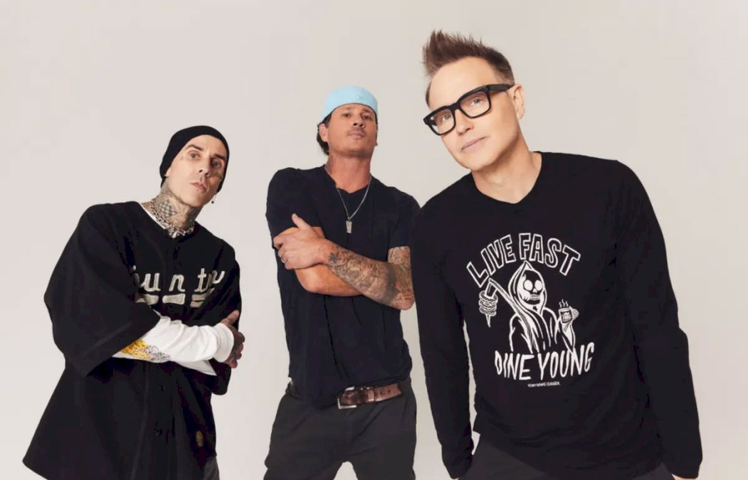 mark-hoppus-reaprendio-a-tocar-el-bajo-y-a-cantar-para-la-reunion-de-blink-182