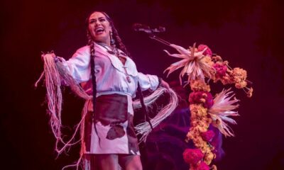 lila-downs-le-rinde-homenaje-a-la-vida-y-a-la-muerte