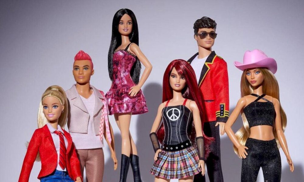 rbd-tienen-una-nueva-barbie,-inspirada-en-el-‘soy-rebelde-tour’