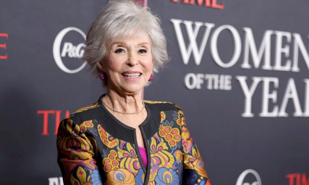 rita-moreno-recibe-serenata-en-su-cumpleanos-92-y-mas-momentos inspiradores