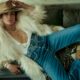 jennifer-lopez-lanza-la-sexy-‘can’t-get-enough’-junto-a-elaborado-video-con-tematica-de boda