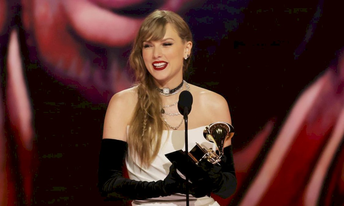 taylor-swift-hace-historia-en-los-grammy-y-revela-la-fecha-del-lanzamiento-de-su-nuevo-disco