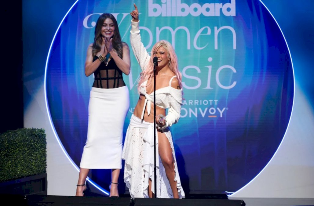 aqui-esta-el-discurso-completo-de-karol-g,-mujer-del-ano-en-billboard-women-in-music 2024