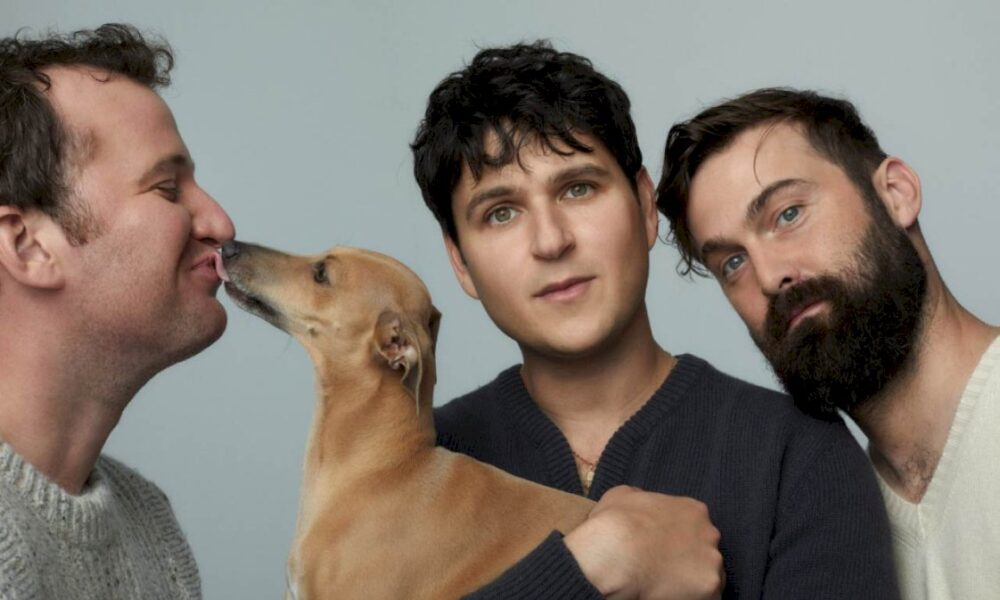 vampire-weekend-lanza-su-primer-album-en-cinco-anos-only-god-was-above-us