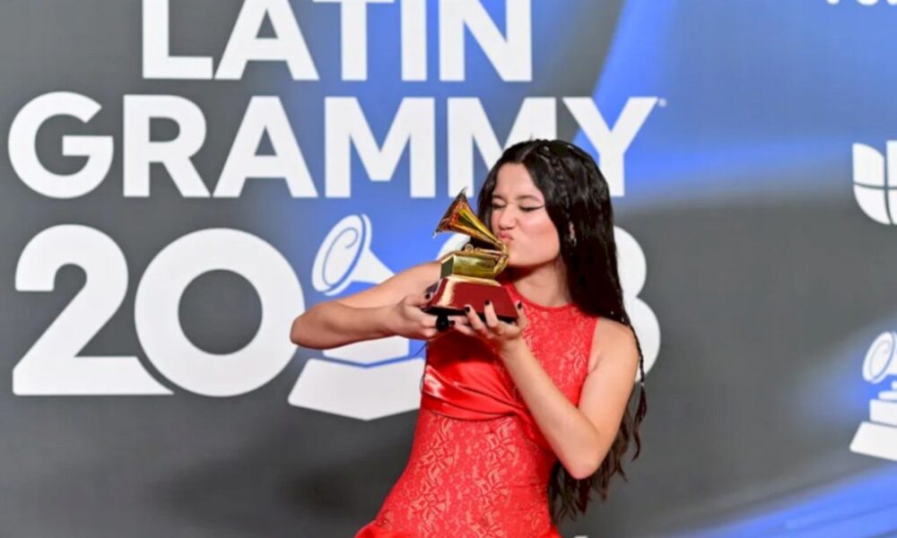 los-latin-grammys-estan-haciendo-cambios-positivos:-aqui-3-sugerencias-para-seguir mejorando