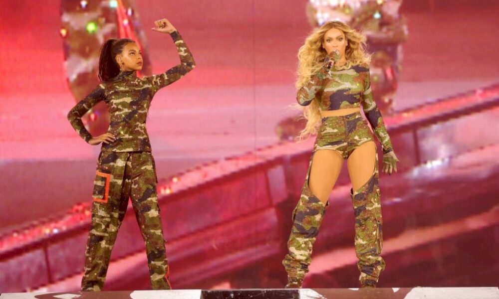 15-musicos-que-han-colaborado-con-sus-hijos:-beyonce,-shakira-y mas