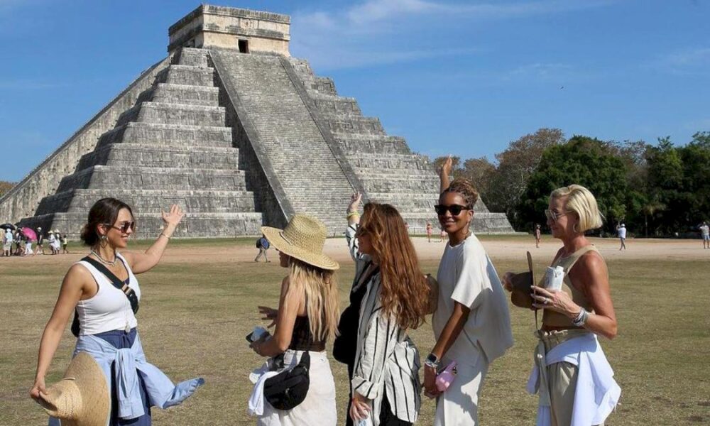 jessica-alba-celebra-su-cumpleanos-con-un-increible-viaje-a-chichen-itza,-mexico