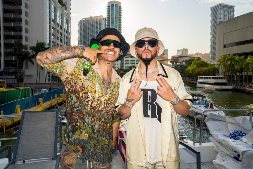 feid-y-yandel-dan-concierto-en-un-yate-en-miami,-con-un-abrupto final