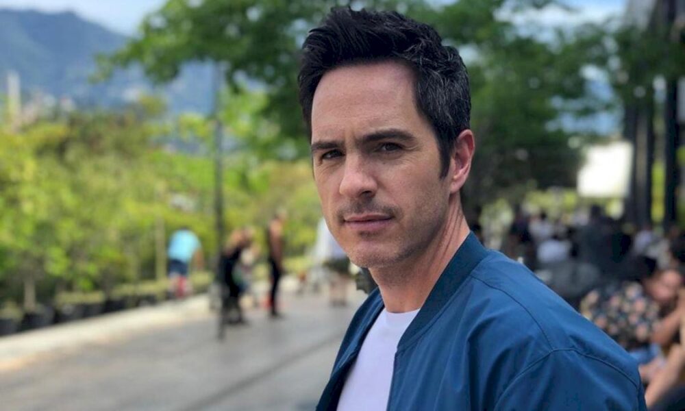 mauricio-ochmann-revela-los-detalles-de-su-aventura-en-paracaidas