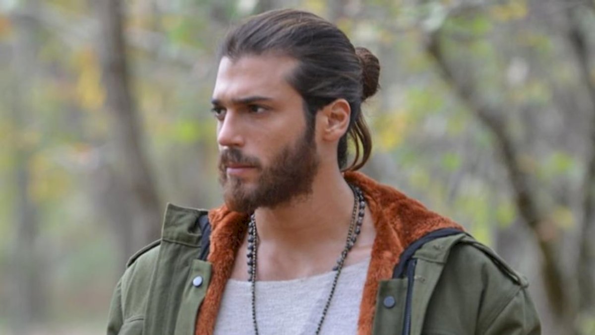 la-serie-mejor-valorada-de-can-yaman-acabo-siendo-cancelada-por-su-bajada-de-audiencia-en-turquia