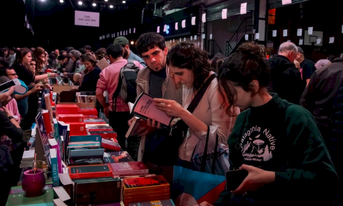 un-ensayo-sobre-suarez-y-rosario-blefari,-la-autobiografia-de-daniel-melero-y-mas-libros-para-buscar-en-la-fed-2024