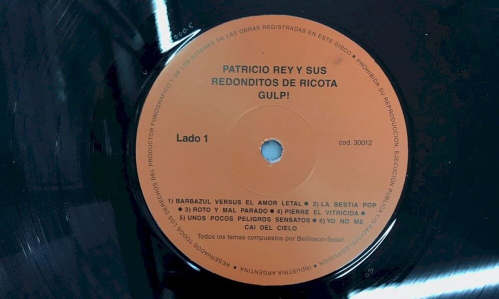 los-redondos-reeditan-sus-discos-en-vinilo:-se-filtro-la-foto-de-‘gulp!’-en-la-fabrica