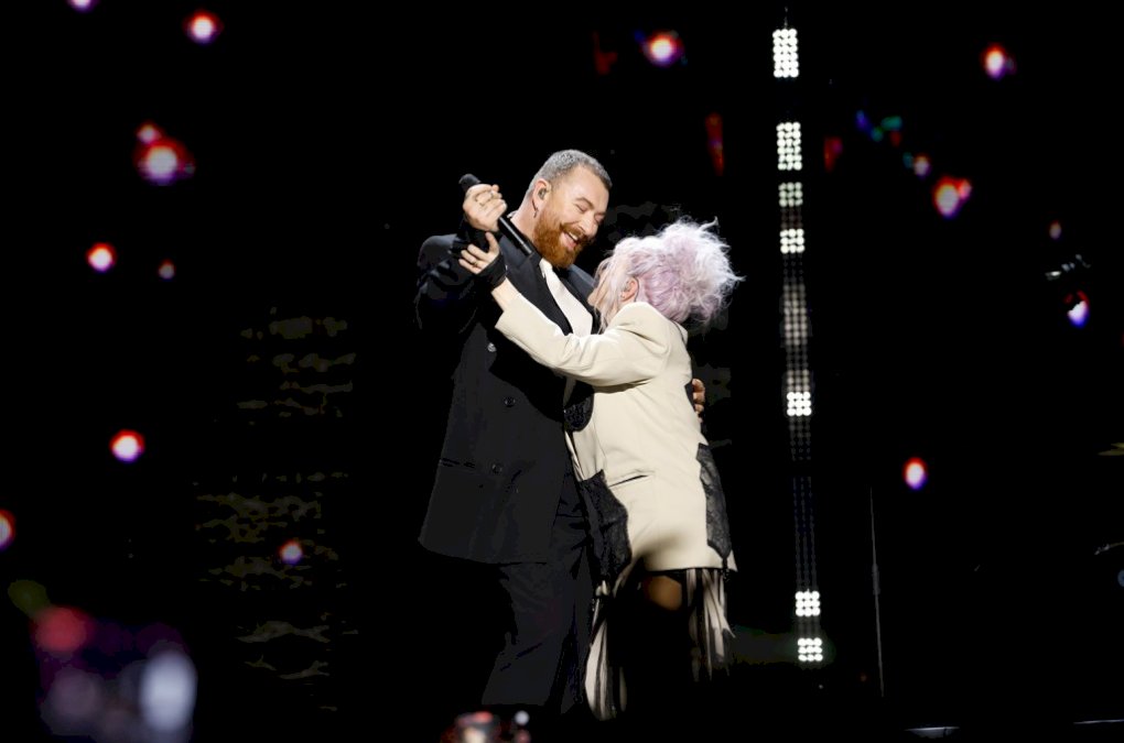 cyndi-lauper-canta-‘time-after-time’-con-sam-smith,-limpia-el-madison-square-garden-de-‘mala-energia’-durante-gira-de despedida