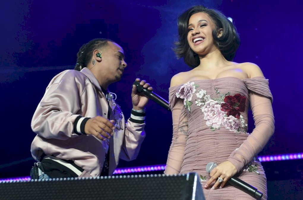 cardi-b-entra-al-estudio-con-ozuna-y-desata-rumores-de-colaboracion:-‘un-vibe-durisimo’