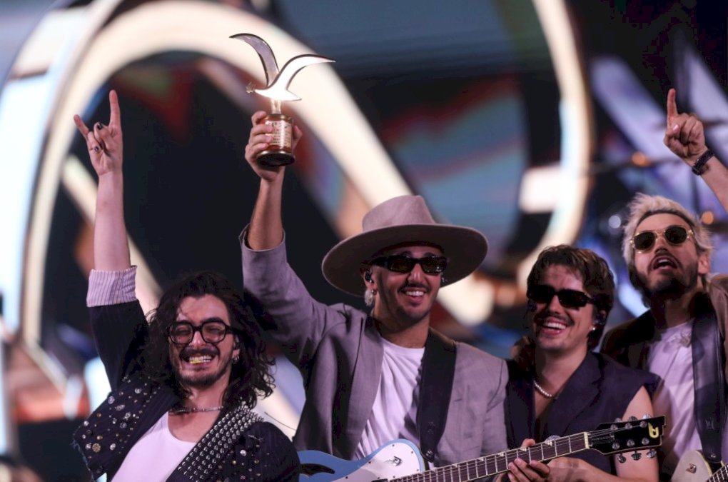 morat-brilla-en-su-debut-en-vina-del-mar,-gana-gaviotas-de-oro-y plata